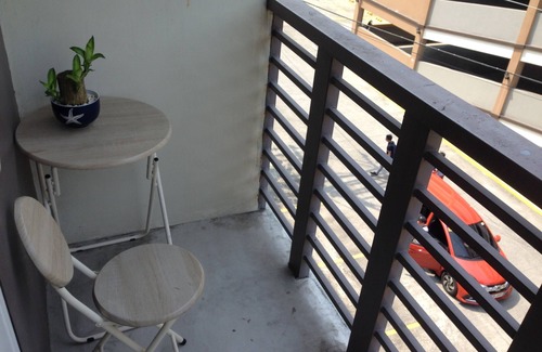 Muntinlupa Apartment | Exclusive Studio Condo Self Check-In anytime*