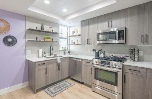 Kierland Apartment | Exclusive Unit-Walkable Area-Bright & Sunny 2 BR - N272