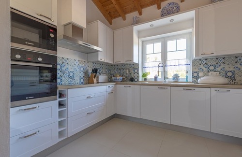 Meia Praia Villa | Exclusive vacation villa with sea view and heated pool