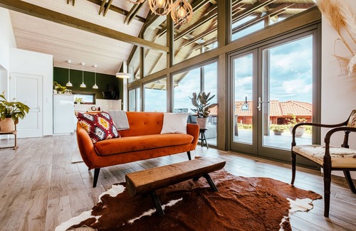 Budajeno Ski Chalet | Exclusive village guest house close to Budapest with awesome pool.