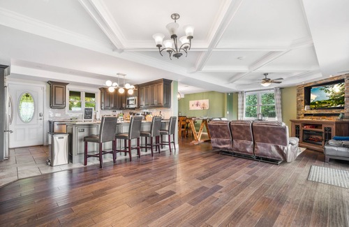 Niagara-on-the-Lake House | Exclusive* Wine-Country Retreat With Hot Tub