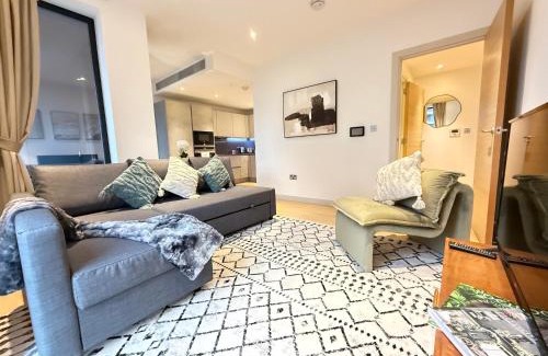 Warwick Apartment | Executive 1 Bed Apartment Central London Victoria Station FREE WIFI & COOLING SYSTEM by City Stay Aparts London