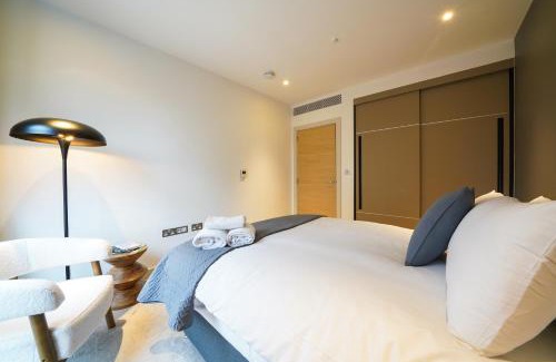 Warwick Apartment | Executive 1 Bed Apartment Central London Victoria Station FREE WIFI & COOLING SYSTEM by City Stay Aparts London