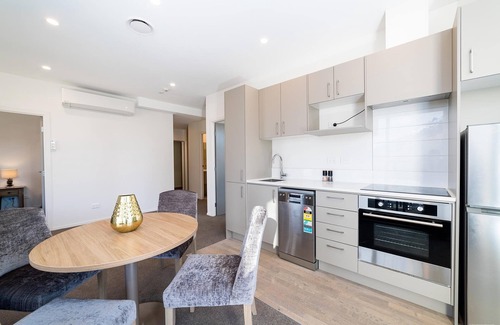 Frankton Apartment | Executive 2 Bedroom Apartment Remarkables Park