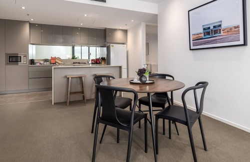 City East Apartment | Executive Balcony Apartment in Central Canberra
