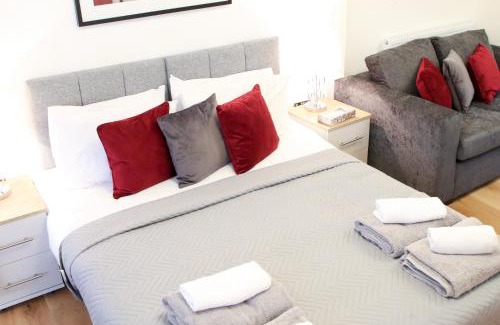 Sydenham Apartment | Executive Bright and Airy Studio Apartment in Sydenham