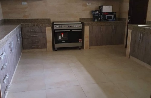 Nyali Apartment | Executive furnished apartment,free WiFi and Netflix,game park,water park,beaches