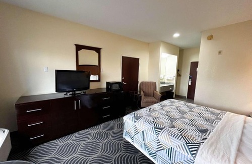 Breaux Bridge Hotel | Executive Inn & Suites Breaux Bridge, LA