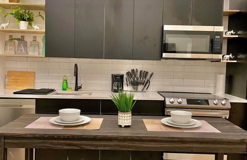 North Ironbound Apartment | Executive Suite