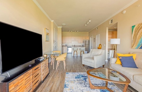 Cityplace Apartment | Executive Suite With Pool & Gym