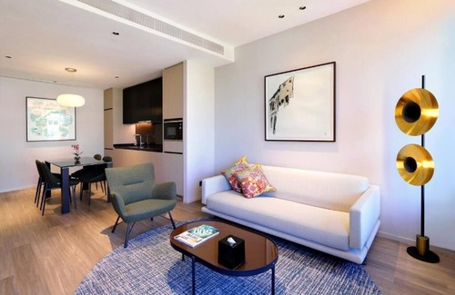 Somerset Apartment | Executive1 Bedroom at Orchard, 50 m Stroll to MRT