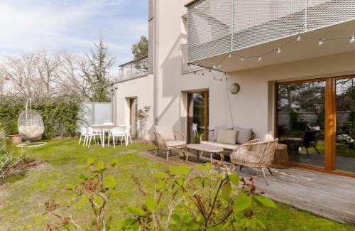 Clagny Glatigny Apartment | EXIGEHOME-Comme une maison avec jardin et parking privé