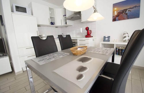 Norddeich Apartment | Exklusive und Hochwertige Ferienwohnung in Zentraler Lage von Norddeich