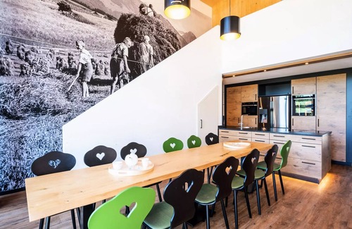 Leutkirch im Allgau House | Exklusives Duplex-Wellness-Cottage für 12 Personen