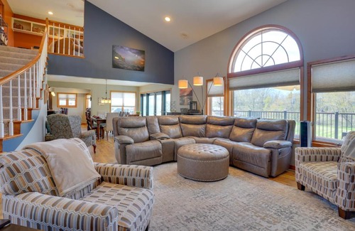 Shakopee House | Expansive Retreat on 5 Acres in Shakopee!