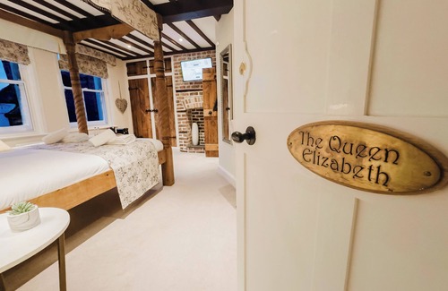 Birchington Hotel | Experience boutique comfort above The Powell pub in Birchington. Stylish en-suite rooms, luxury touches, and a vibrant pub below—perfect for business, couples, or families. Book your coastal escape today!