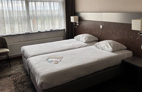 Municipality of Etten-Leur Hotel | Experience Comfort and Wellness! Indoor Pool, Near Beeradvertising Museum!
