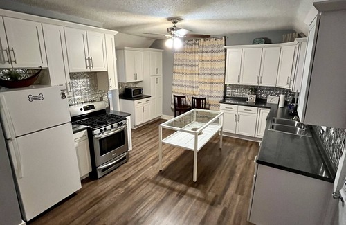 Kentwood House | Experience Kentwood charm