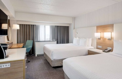 Downtown Columbus Hotel | Experience Soothing Stay! 3 Comfortable Units, Near Ohio Historical Center!
