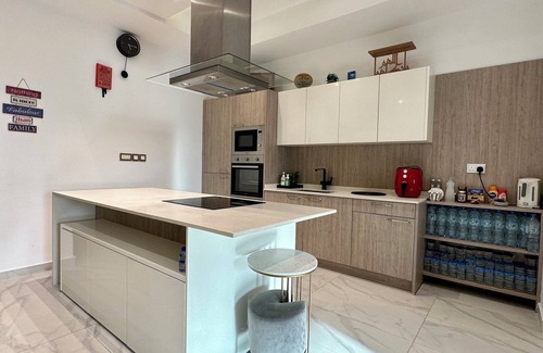 Al Janabiyah Apartment | Experience the Best 3 Beds 180sqm Apartment with Unparalleled Space and Comfort