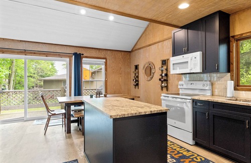 Pentwater House | Experience the charm of Silver Lake at Parrothead Retreat