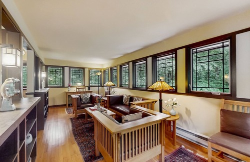 Bittinger House | EXPERIENCE THE MAGIC OF FRANK LLOYD WRIGHT AT FLEUR DE MONTAGNA