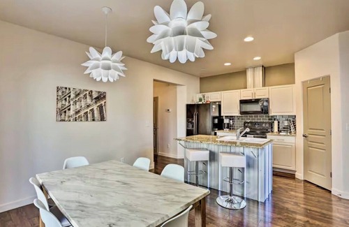 Meridian House | Experience this charming vacation Home. 1,610 ft/3 En-Suite Bedrooms and Private Bathroom and easy access to restaurants, parks, and tons of local attractions, this 3-bedroom, 3.5-bathroom townhome is the perfect home base to return to each evening