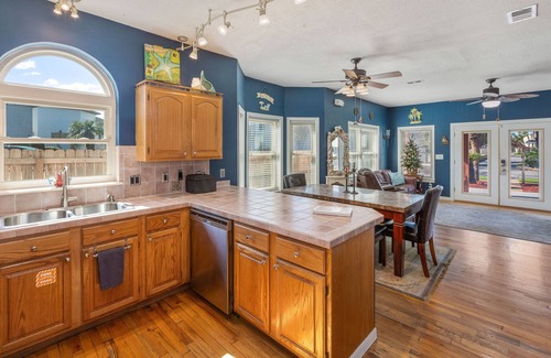 Miramar Beach House | Experience tranquility steps away from Miramar Beach