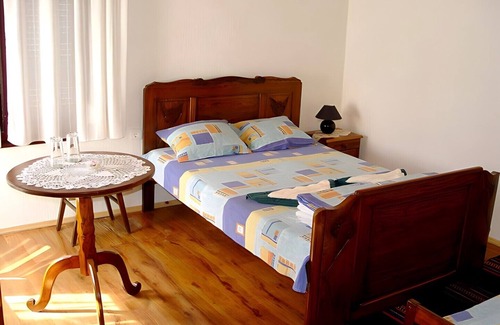 Elena Hotel | Experience tranquility living the old ways. Quiet nights, long days!