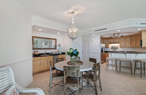 Orange Beach Condo | Exquisite 3/3 penthouse condo #1505 overlooking Bay and lazy river!