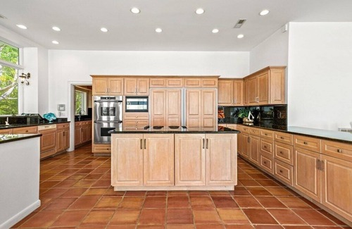 Davis Wharf House | Exquisite 4 bedroom, 3 and a half bath Georgian Estate Home on the Beach!