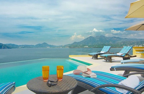La Punta Villa | Exquisite 6 bedrooms fully staffed in exclusive gated community/private beach