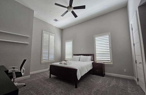 Lucas House | Exquisite 6000 Sqft home with 5 Bedrooms, 7 Bathrooms, and Lavish Amenities