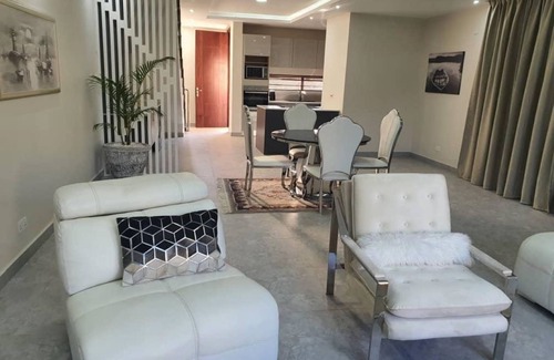 Lusaka Villa | Exquisite and stylish villa with pool.