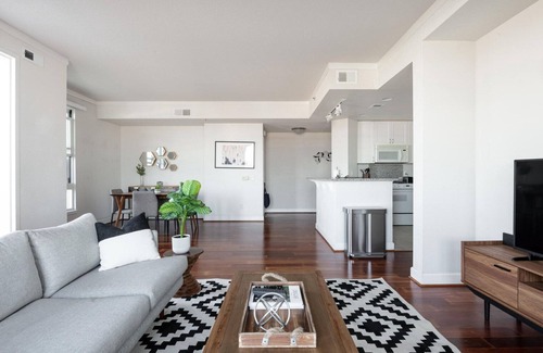 Cupertino Apartment | Exquisite Cupertino 1BR w/Balcony & Gym, nr Nightlife, by Blueground