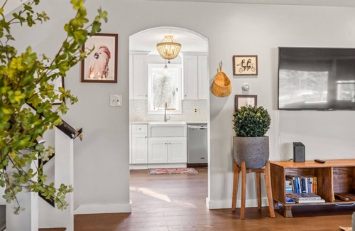 South Londonderry House | Exquisite Londonderry Home minutes to 3 Ski Mountains