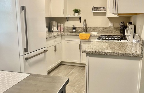 Tucson House | Exquisite Modern 2 bedroom Home in the Heart of Tucson