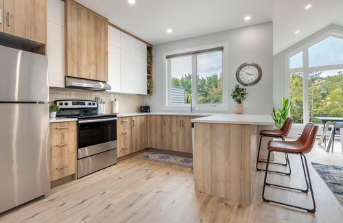 Halifax Apartment | Exquisitely Honeygold Apartments-1 Bedroom