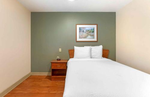 Estrella Hotel | Extended Stay America Select Suites - Phoenix - West