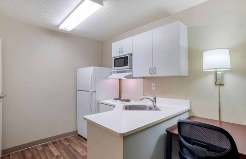 Huntsville Hotel | Extended Stay America Suites Huntsville US Space & Rocket Ctr