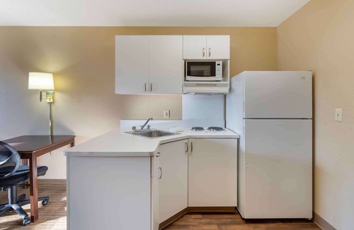 Vernon Hills Hotel | Extended Stay America Suites Chicago Vernon Hills Lake Fores