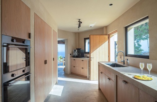 Almunecar Villa | Extraordinary luxury villa on top off the sea with 9 bedrooms, private pool, bar