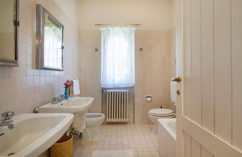 Dormelletto Villa | Eye-catching villa with pool in a huge private park! - Villa Monti