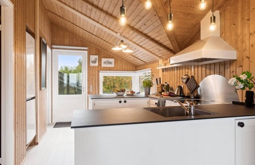 Frolunde House | "Eyer" - 20m from the sea by Interhome