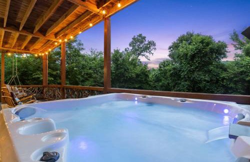 Blue Ridge House | EZ Come EZ Geaux - Stunning Mtn Views - Hot Tub