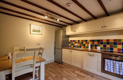 Avon Dassett Cottage | Fab 2 Bed Cotswolds Cottage with Private Courtyard