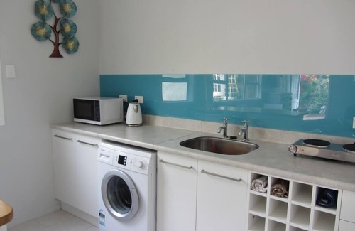 New Plymouth Cottage | Fab Studio Plus!- Pukekura Park/CBD right there