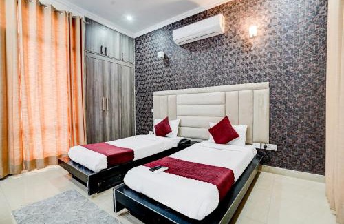 Gurugram Hotel | FabExpress Next Home - Nr IMT Chowk Manesar