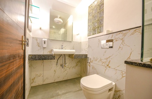 Kalkaji Hotel | FabHotel Aashraye