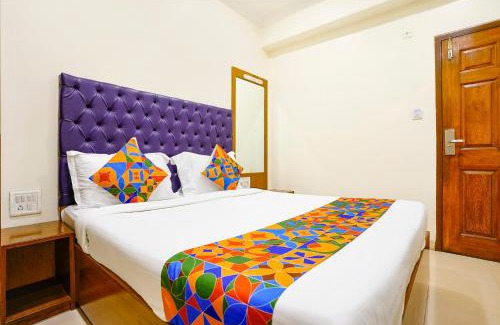 Santacruz West Hotel | FabHotel Cruz Royale - Nr- Bandra West